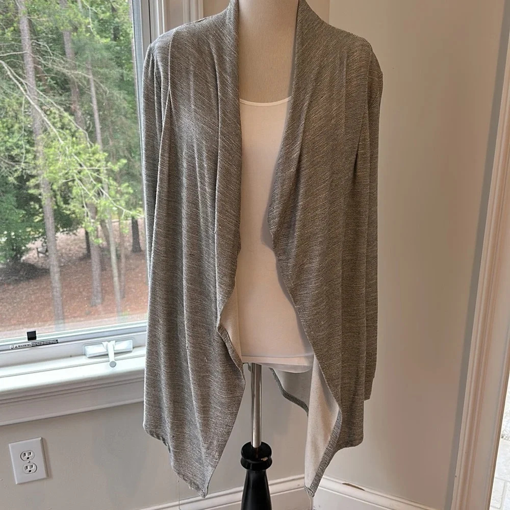 Fabletics Waterfall Cardigan, Euc, Size M - image 2